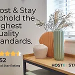 Host & - Manifold بيت للعطل *